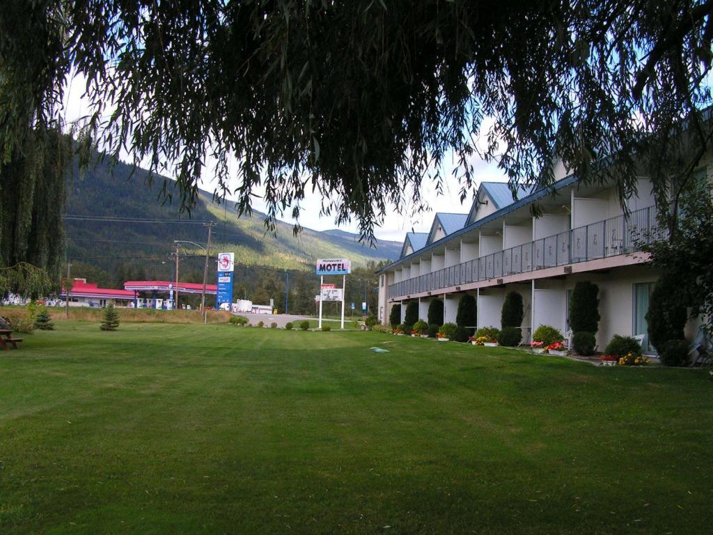 Monashee Motel Sicamous Exterior foto