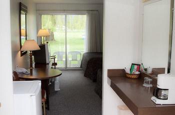 Monashee Motel Sicamous Exterior foto